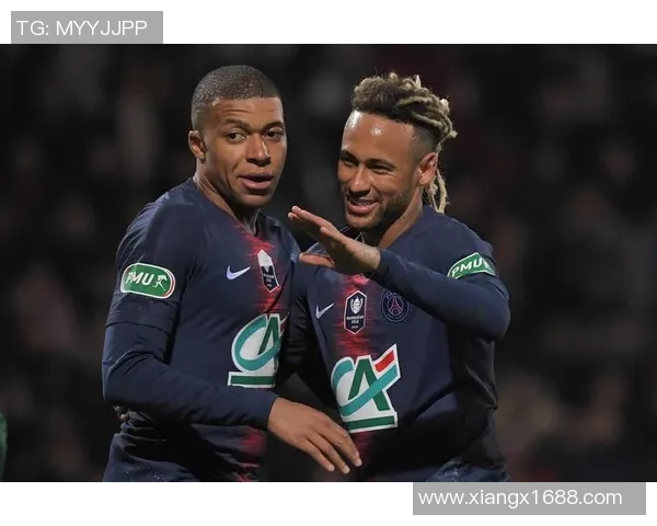 足球明星C罗像素画的魅力与创作技巧探讨